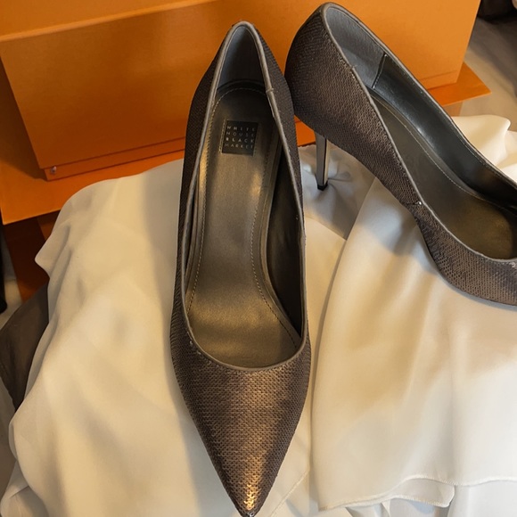 White House Black Market. Excellent condition! - Picture 2 of 8